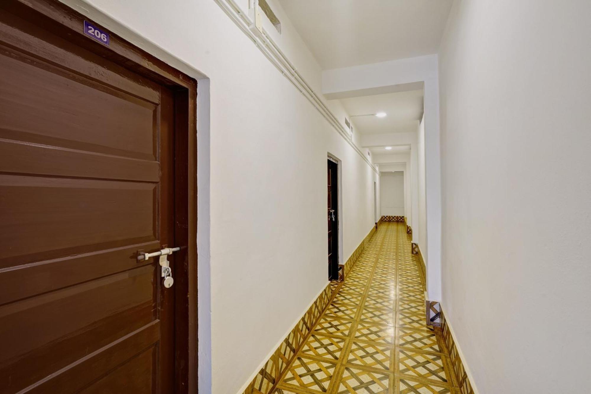 Super Hotel O Ceasar Palace Annex Thodupuzha Extérieur photo