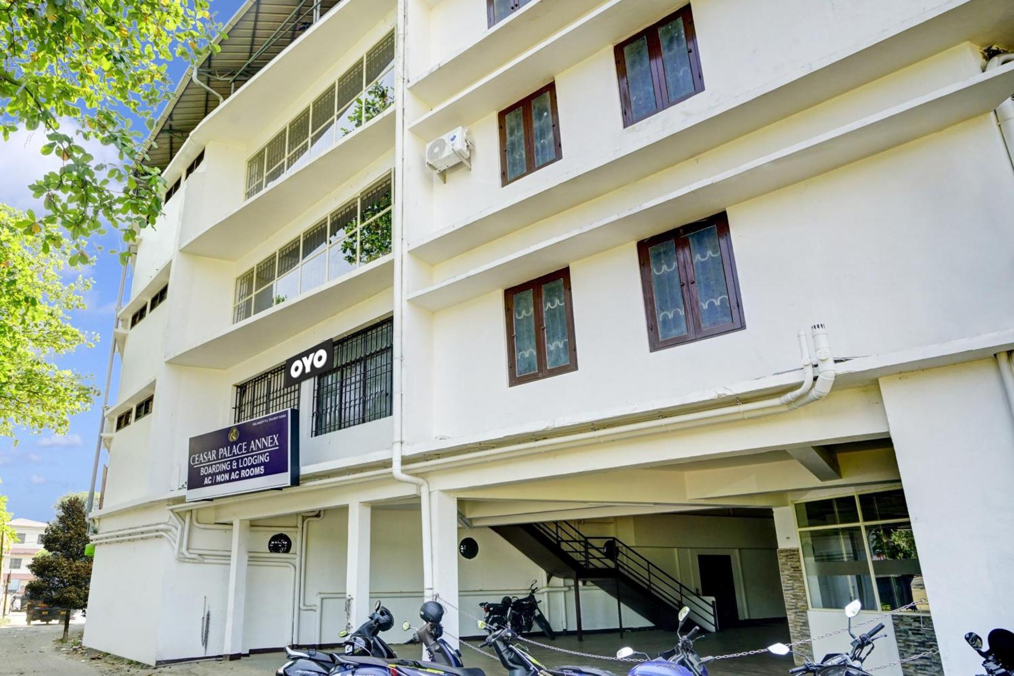Super Hotel O Ceasar Palace Annex Thodupuzha Extérieur photo